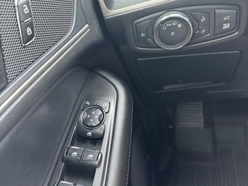 Used 2020 Ford Edge SEL w/ Convenience Package FWD image 19