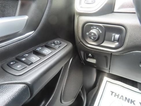 Used 2023 RAM 1500 Big Horn AWD/4WD image 30