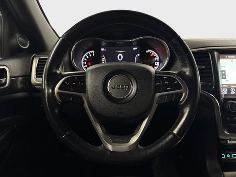 Used 2018 Jeep Grand Cherokee Altitude AWD/4WD image 30