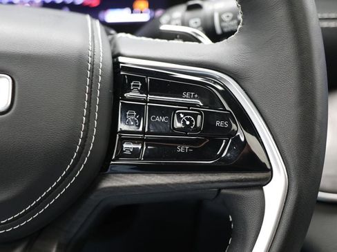 Used 2022 Jeep Grand Cherokee Overland image 22