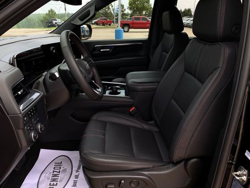 Used 2025 Chevrolet Tahoe RST w/ Comfort Package AWD/4WD image 10