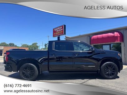 Used 2025 Chevrolet Silverado 1500 High Country w/ Midnight Edition