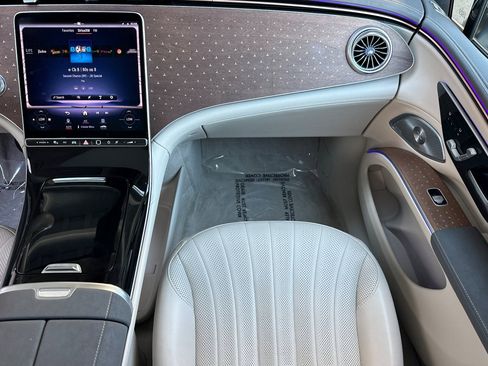 Used 2023 Mercedes-Benz EQS 450+ SUV image 29