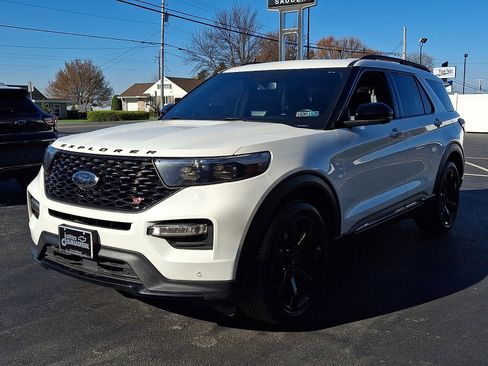 Used 2021 Ford Explorer ST w/ Equipment Group 401A AWD/4WD image 3