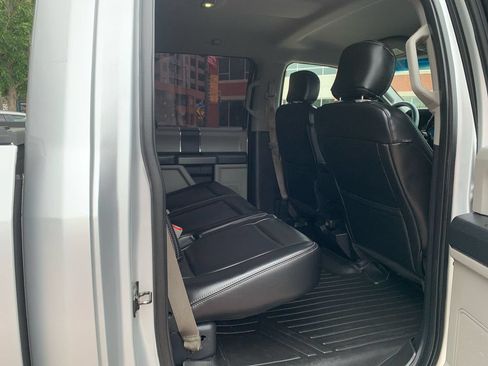 Used 2016 Ford F150 XLT AWD/4WD image 20