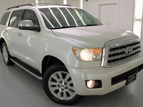 Used 2012 Toyota Sequoia Platinum AWD/4WD image 30