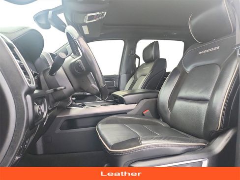 Used 2020 RAM 1500 Laramie w/ Night Edition image 11