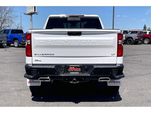 Used 2024 Chevrolet Silverado 1500 LT Trail Boss w/ LT Trail Boss Premium Package AWD/4WD image 4