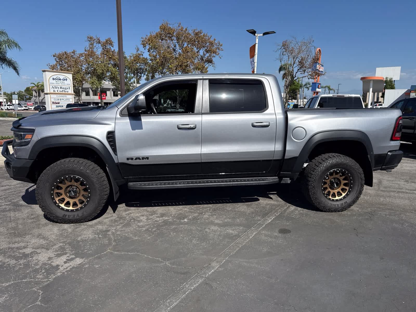Used 2022 RAM 1500 TRX w/ TRX Level 2 Equipment Group AWD/4WD image 19