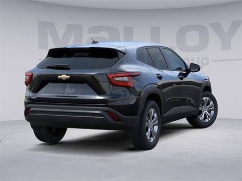 New 2026 Chevrolet Trax LS image 4