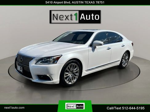 Used 2017 Lexus LS 460 w/ Comfort Package RWD image 9