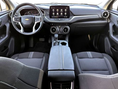 Used 2025 Chevrolet Blazer LT image 26