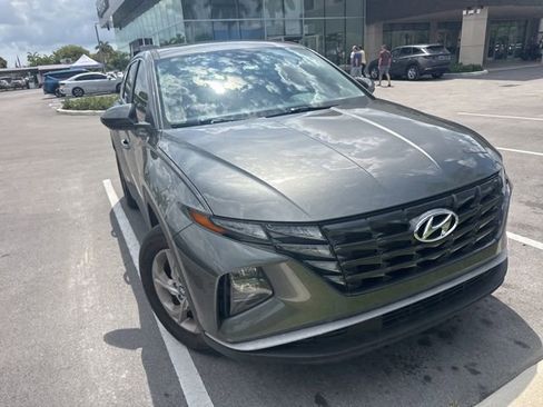 Used 2023 Hyundai Tucson SE image 3