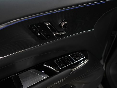 Used 2024 Cadillac Lyriq Luxury image 24