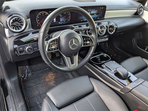 Used 2023 Mercedes-Benz CLA 250 image 12