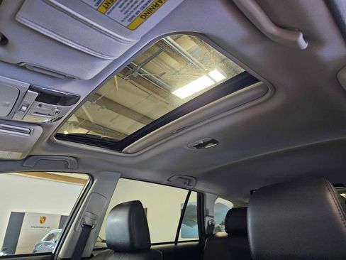 Used 2013 Subaru Outback 2.5i Limited w/ Moonroof Pkg AWD/4WD image 23