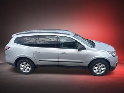 Used 2016 Chevrolet Traverse LS FWD image 6