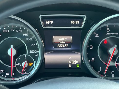 Used 2016 Mercedes-Benz GL 63 AMG 4MATIC image 28