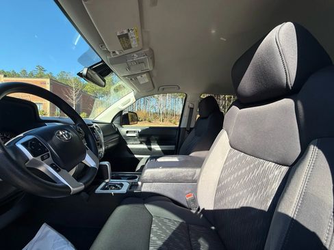 Used 2020 Toyota Tundra SR5 w/ SR5 Upgrade Package image 14