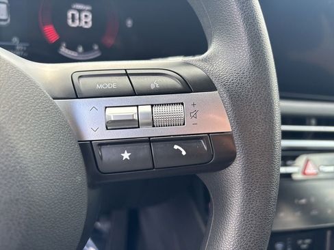 Certified 2025 Hyundai Tucson SEL FWD image 18