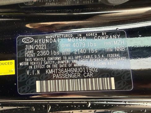 Certified 2022 Hyundai Veloster N Base image 32