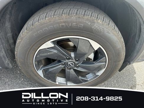Used 2025 Nissan Rogue SV AWD/4WD image 21
