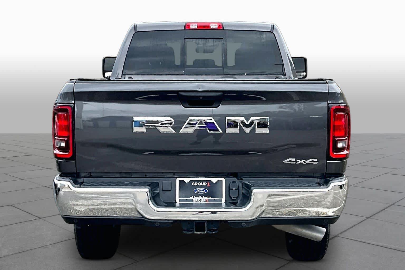 Used 2025 RAM 2500 Tradesman AWD/4WD image 7