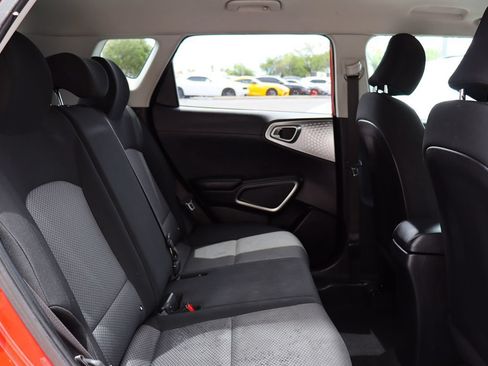 Used 2020 Kia Soul LX FWD image 27