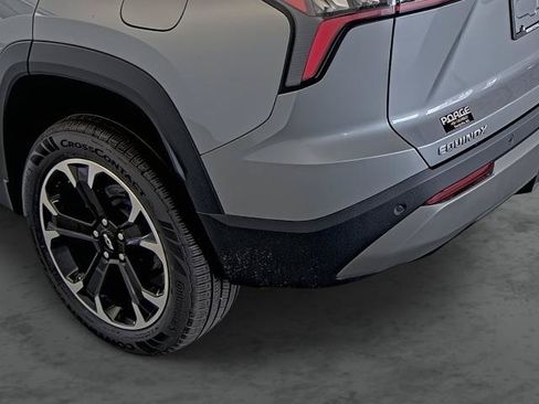 New 2026 Chevrolet Equinox LT w/ Convenience Package II FWD image 9