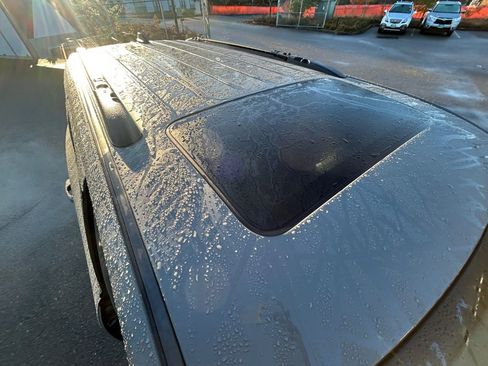 Used 2021 Dodge Durango SXT image 28