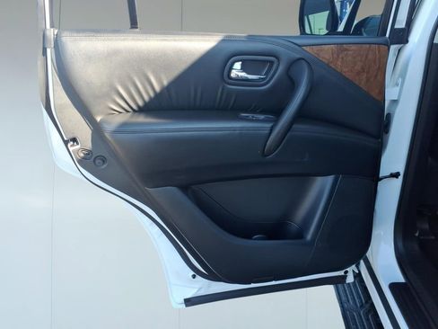 Used 2023 Nissan Armada SL w/ Captain's Chairs Package image 25