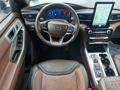 Used 2021 Ford Explorer King Ranch w/ Premium Technology Package AWD/4WD image 25
