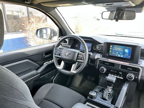 Used 2025 Toyota 4Runner SR5 image 30