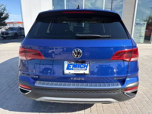 Certified 2024 Volkswagen Taos SE w/ Panoramic Sunroof Package AWD/4WD image 6