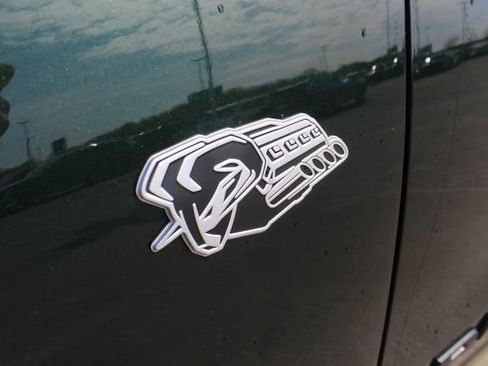 New 2026 RAM 1500 4x4 Crew Cab image 9