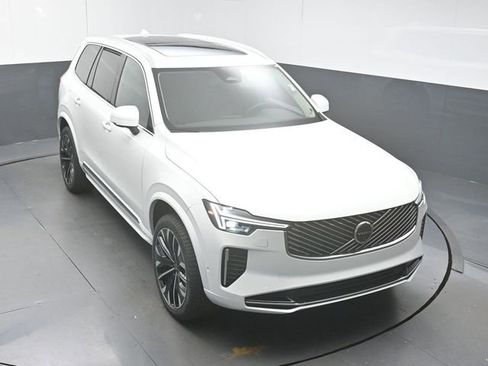 Used 2026 Volvo XC90 T8 Plus w/ Protection Package Premier image 43