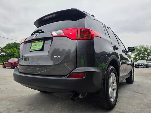 Used 2013 Toyota RAV4 XLE FWD image 12