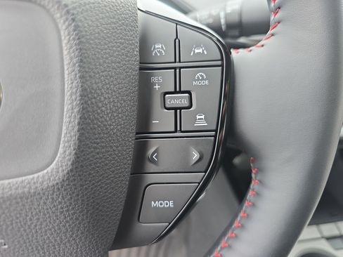 New 2025 Toyota Prius Plug-In Hybrid FWD image 17