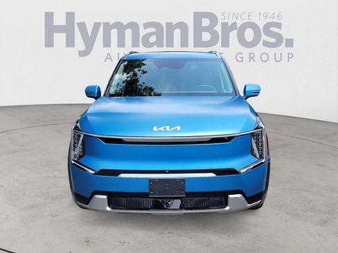 Used 2024 Kia EV9 Land AWD/4WD image 8