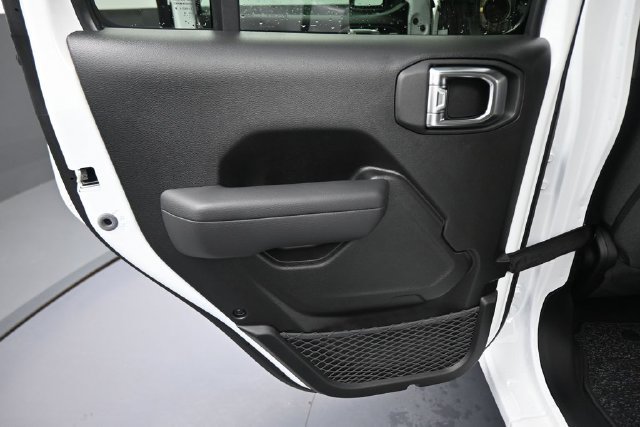 New 2026 Jeep Gladiator Sport AWD/4WD image 24