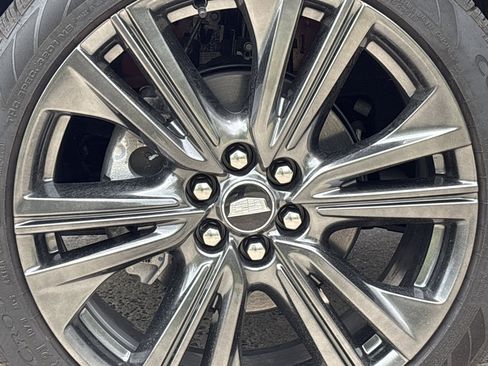 Used 2025 Cadillac Optiq Sport 2 AWD/4WD image 18