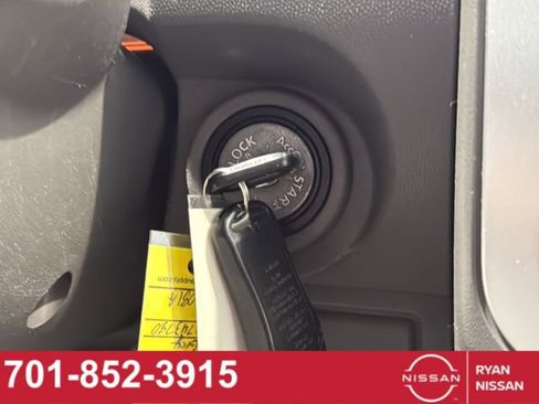 Certified 2017 Nissan Frontier SV image 32