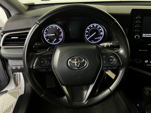 Certified 2023 Toyota Camry SE image 9