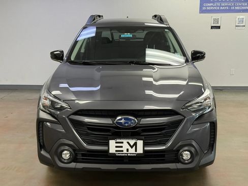 Used 2023 Subaru Outback Premium AWD/4WD image 3