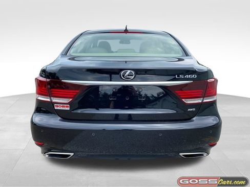 Used 2013 Lexus LS 460 AWD w/ Comfort Pkg image 4