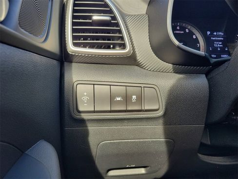 Certified 2021 Hyundai Tucson SE image 26