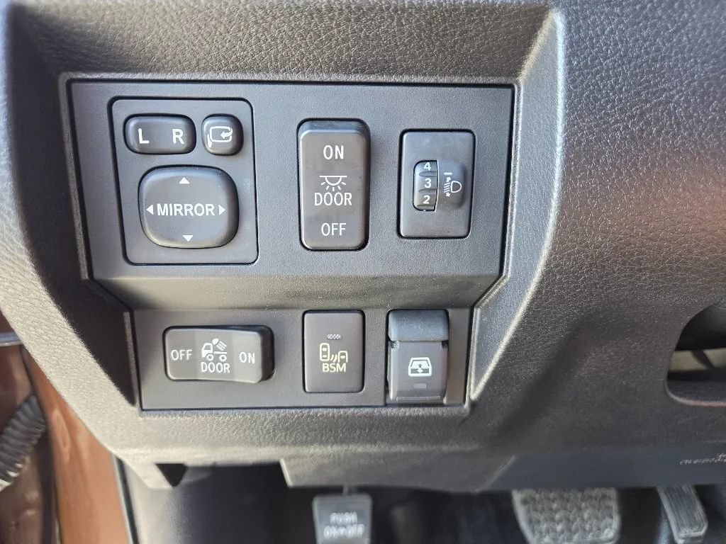 Used 2014 Toyota Tundra 1794 Edition AWD/4WD image 29