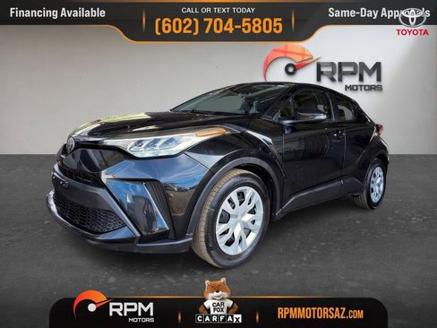 Used 2020 Toyota C-HR LE FWD image 23