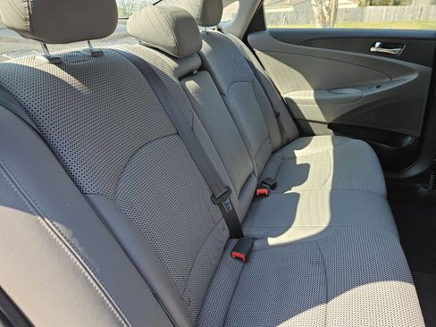 Used 2011 Hyundai Sonata SE w/ Navigation & Sunroof Pkg 4 image 14