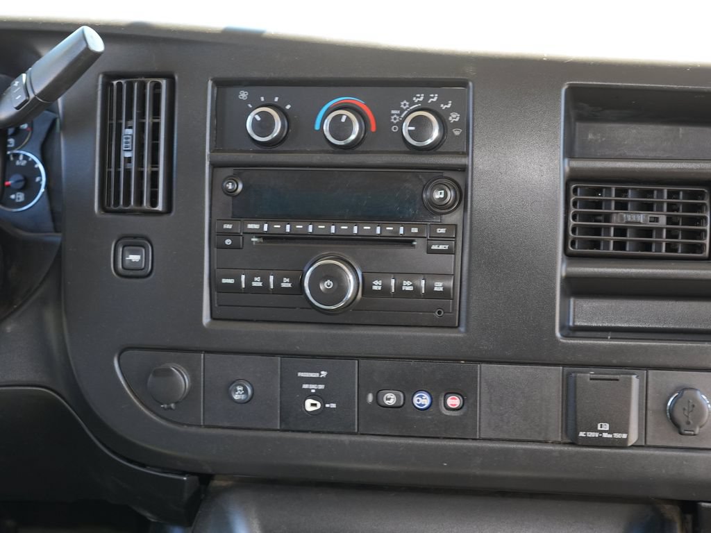 Used 2016 Chevrolet Express 2500 LS RWD image 17